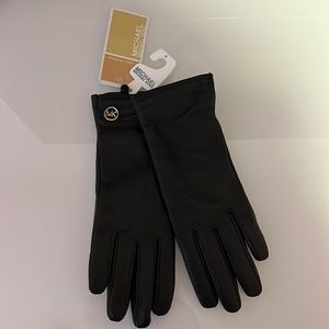 Michael Kors gloves